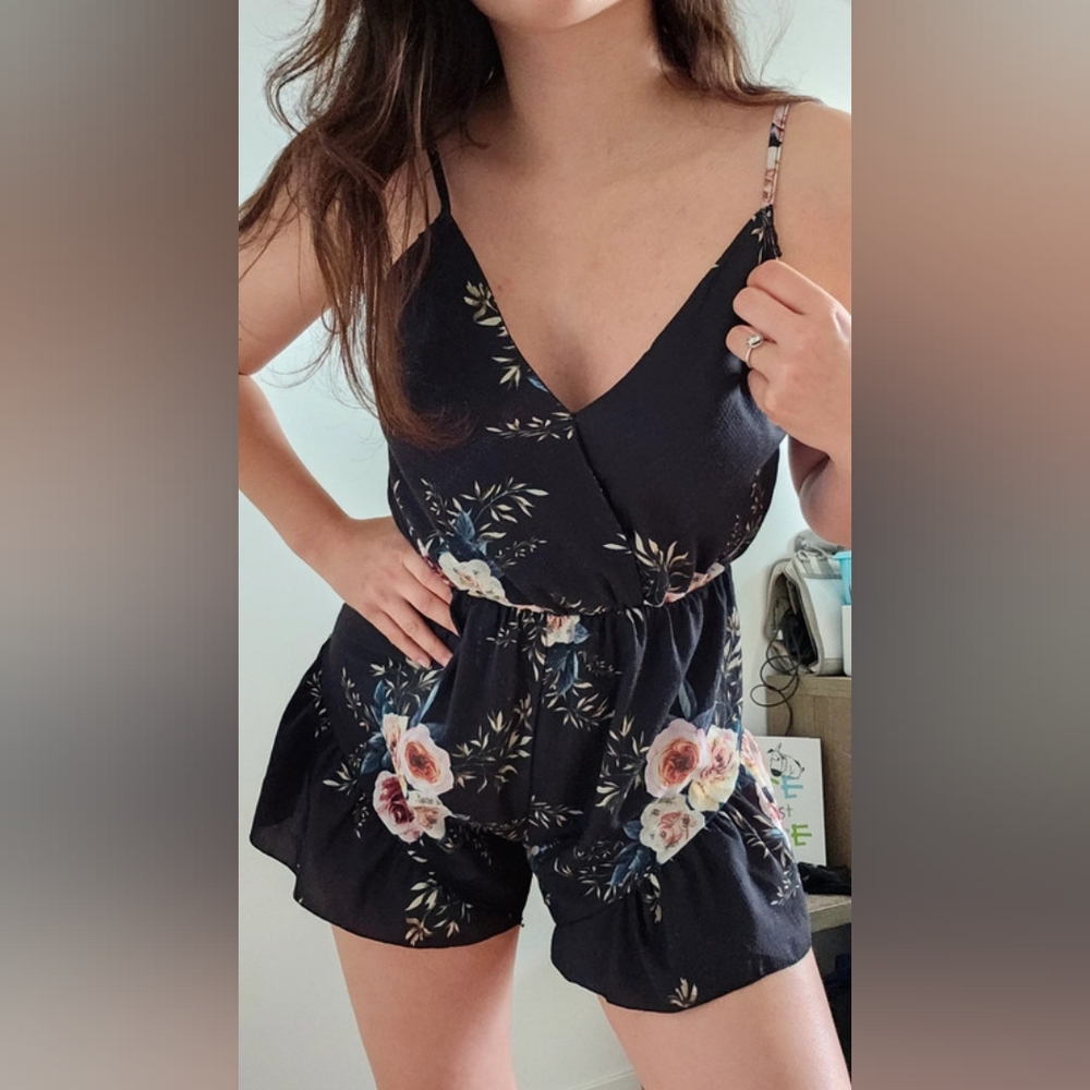 H&M black tops